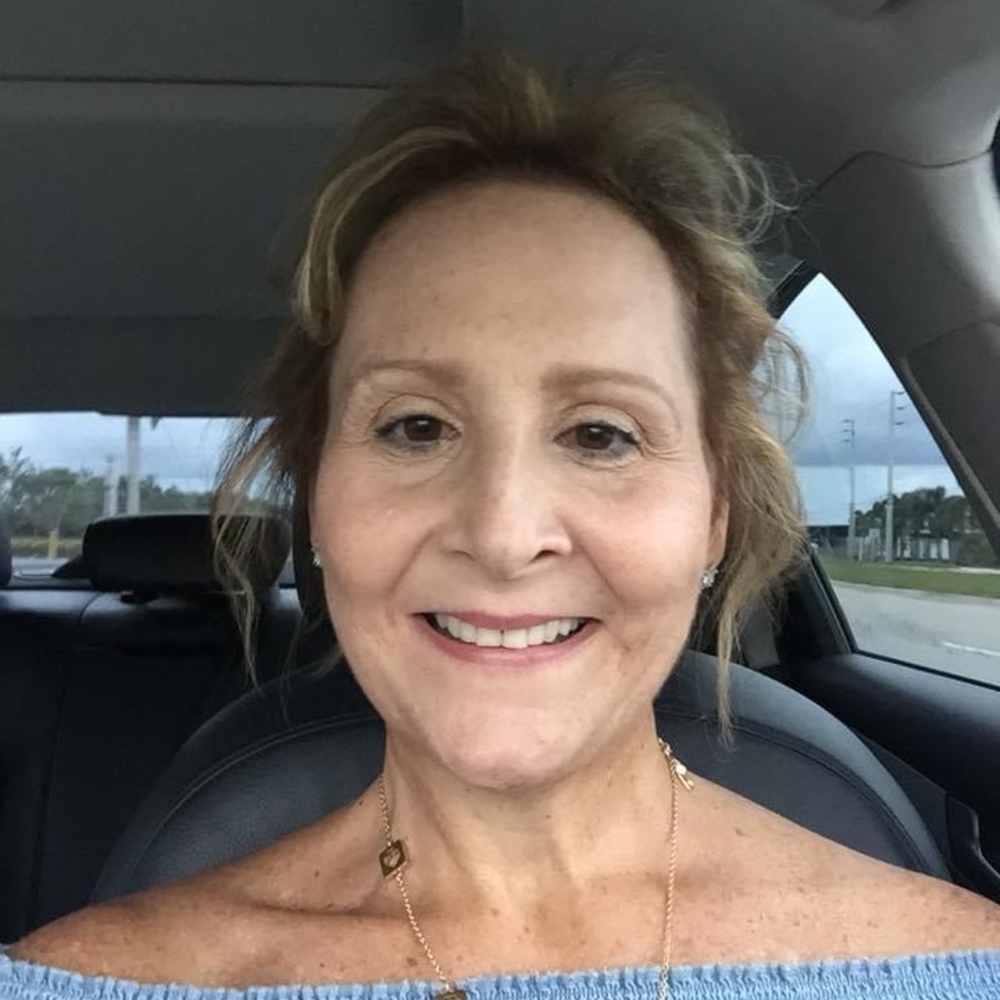 Meet your Posher, Lori